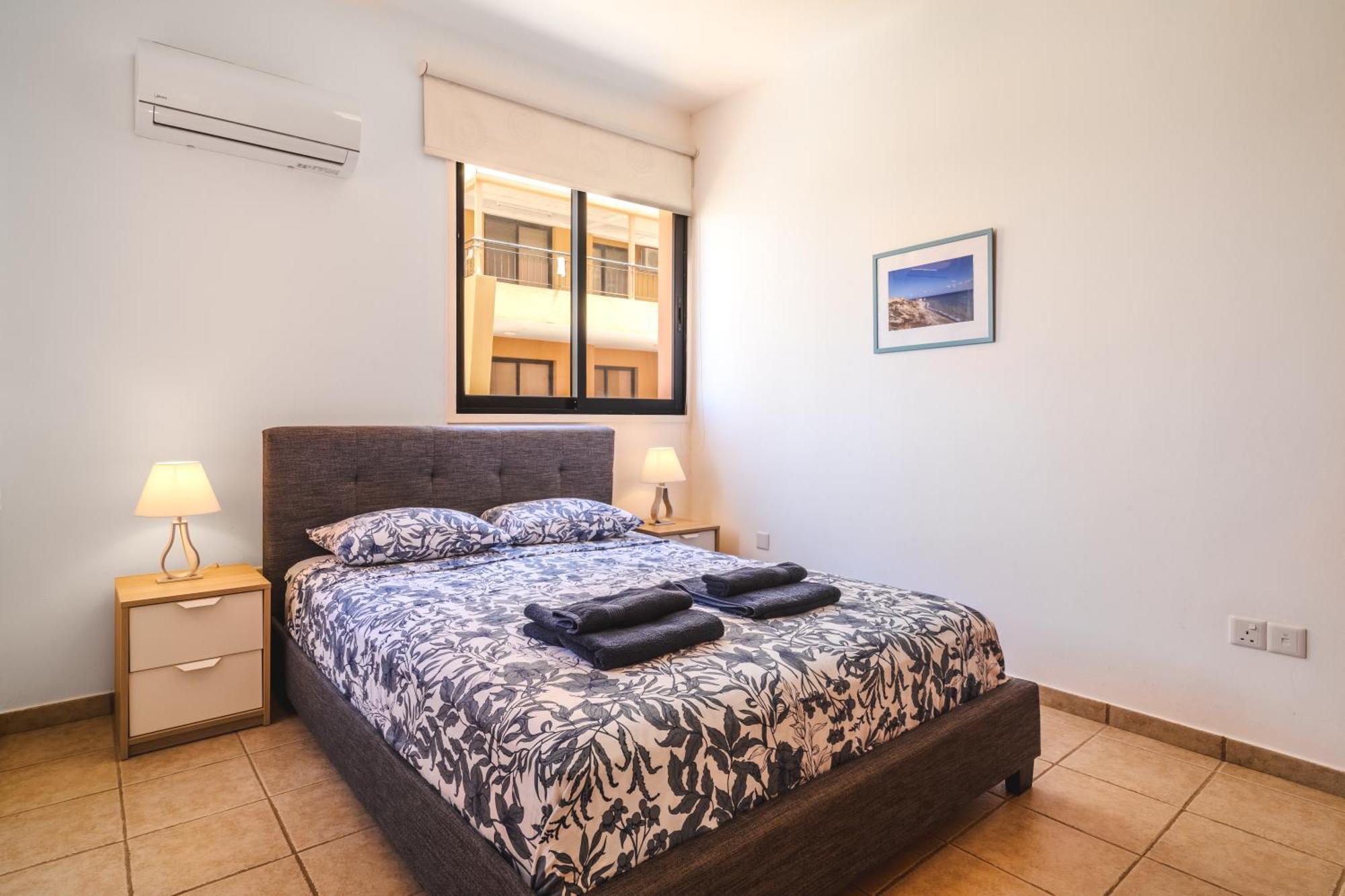 Isabella One Bedroom 拉纳卡 外观 照片